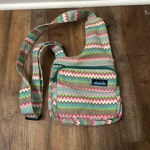 NWOT  KAVU Seattle Sling Spring Wave Crossbody Bag